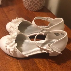 Little Girls White Dress Shoes